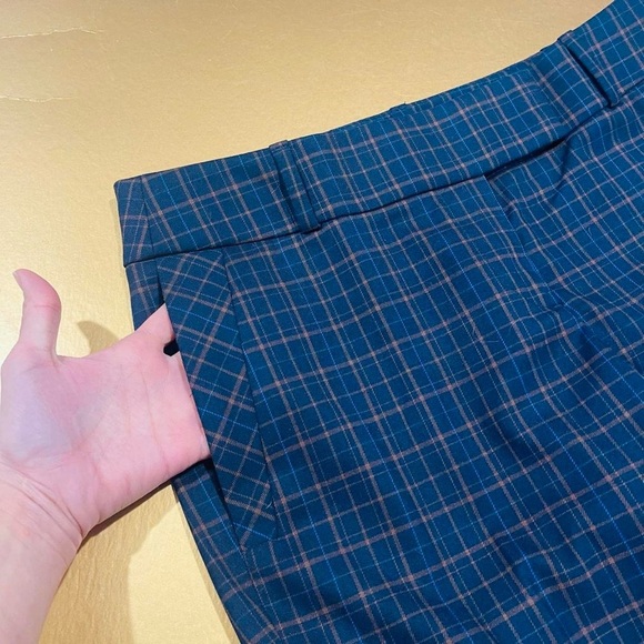 LOFT Navy Blue Plaid Straight Leg Trousers Women’s 4 - Picture 3 of 6